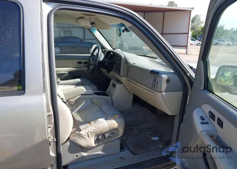 2000 Chevrolet Suburban 1500 Lt from USA, damaged, VIN 3GNEC16TXYG182793